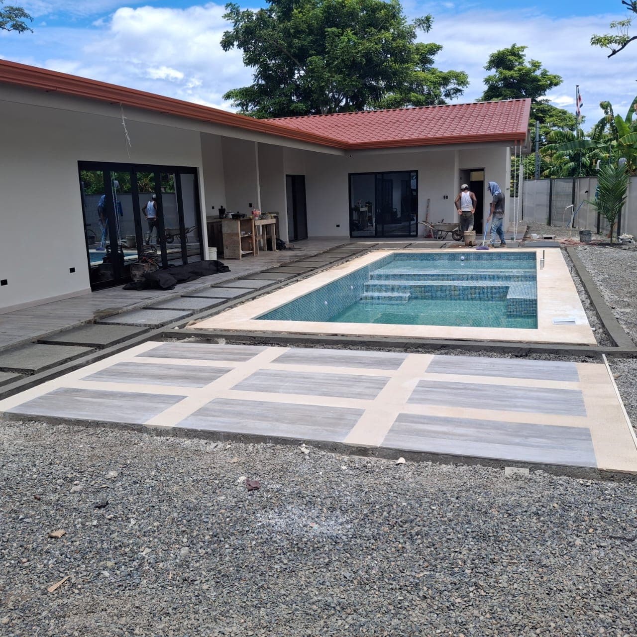Pool shell construction detail